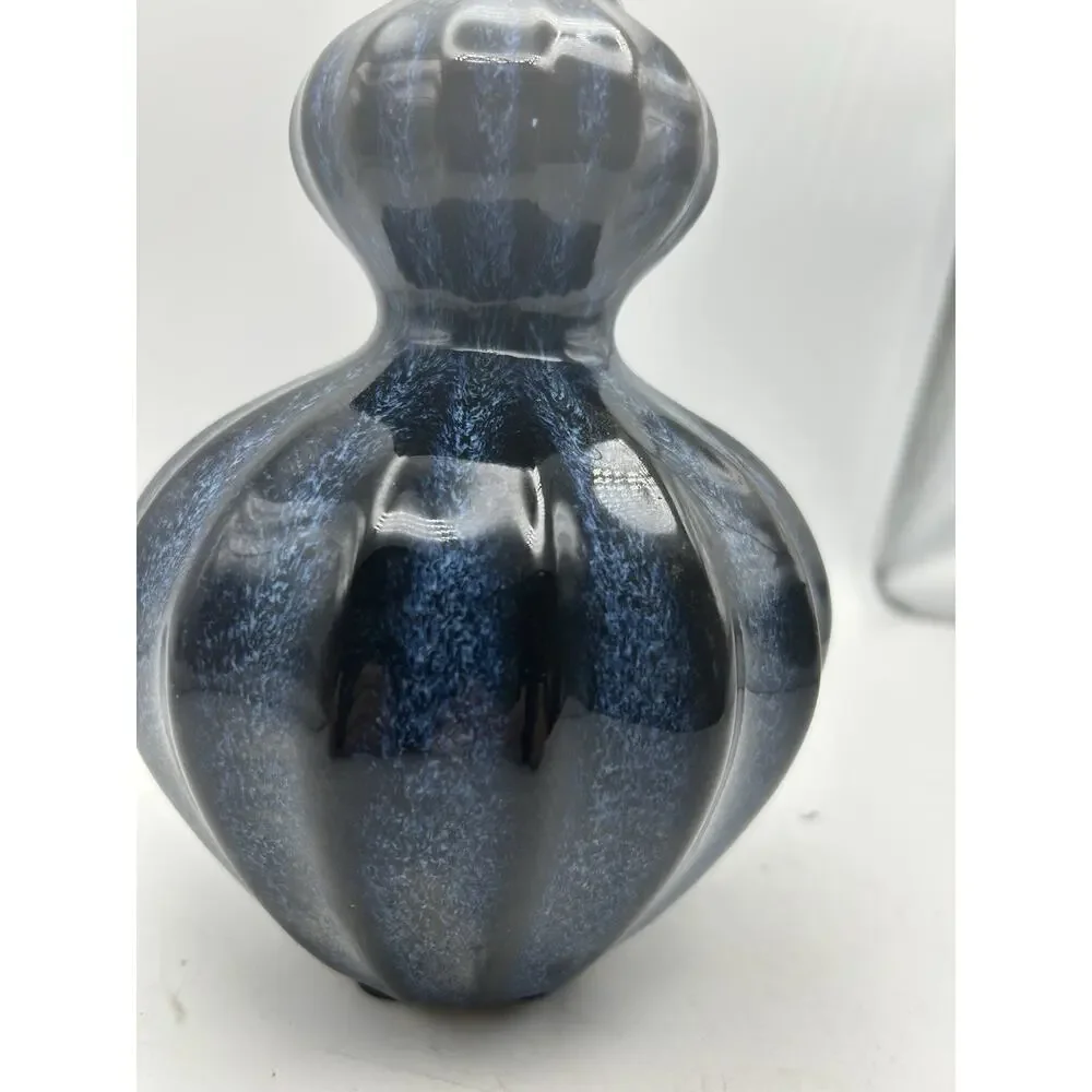 Vintage Dry Plant Vase. .5 Inch Opening At Bottom.